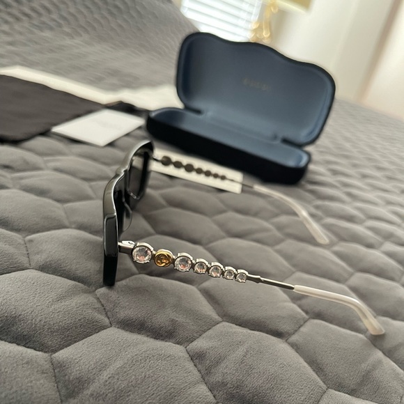 Gucci Eyewear - Picture 3 of 13